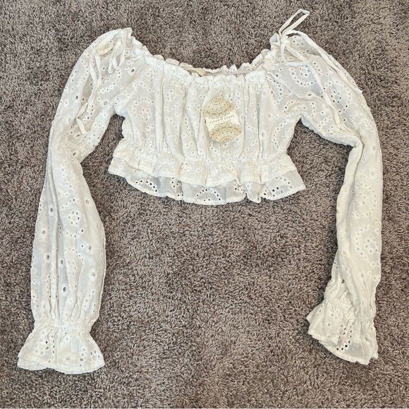 {Altar’d State} White Eyelet Off-the-shoulder cropped top - Picture 2 of 10